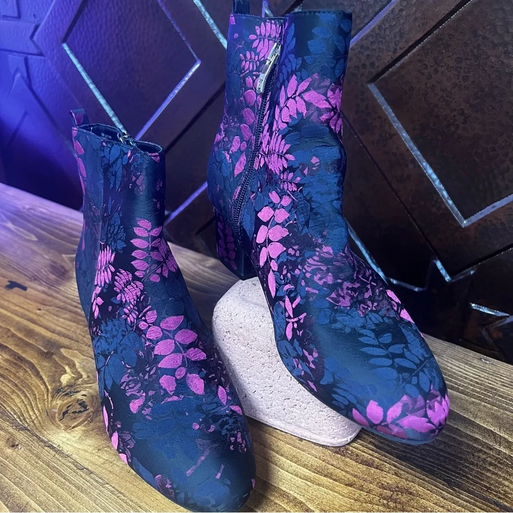 Floral Ankle Boots - Navy, Black and Pink, Liz Claiborne Size 10W - Picture 2 of 16